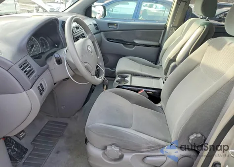 2004 Toyota Sienna Le из США, поврежденный, VIN 5TDBA23CX4S016779